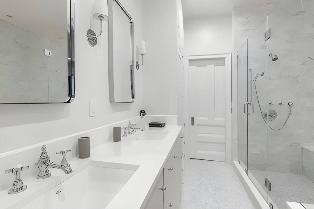 Apartment 5br Townhouse Near Times Square Rooftop Patio *