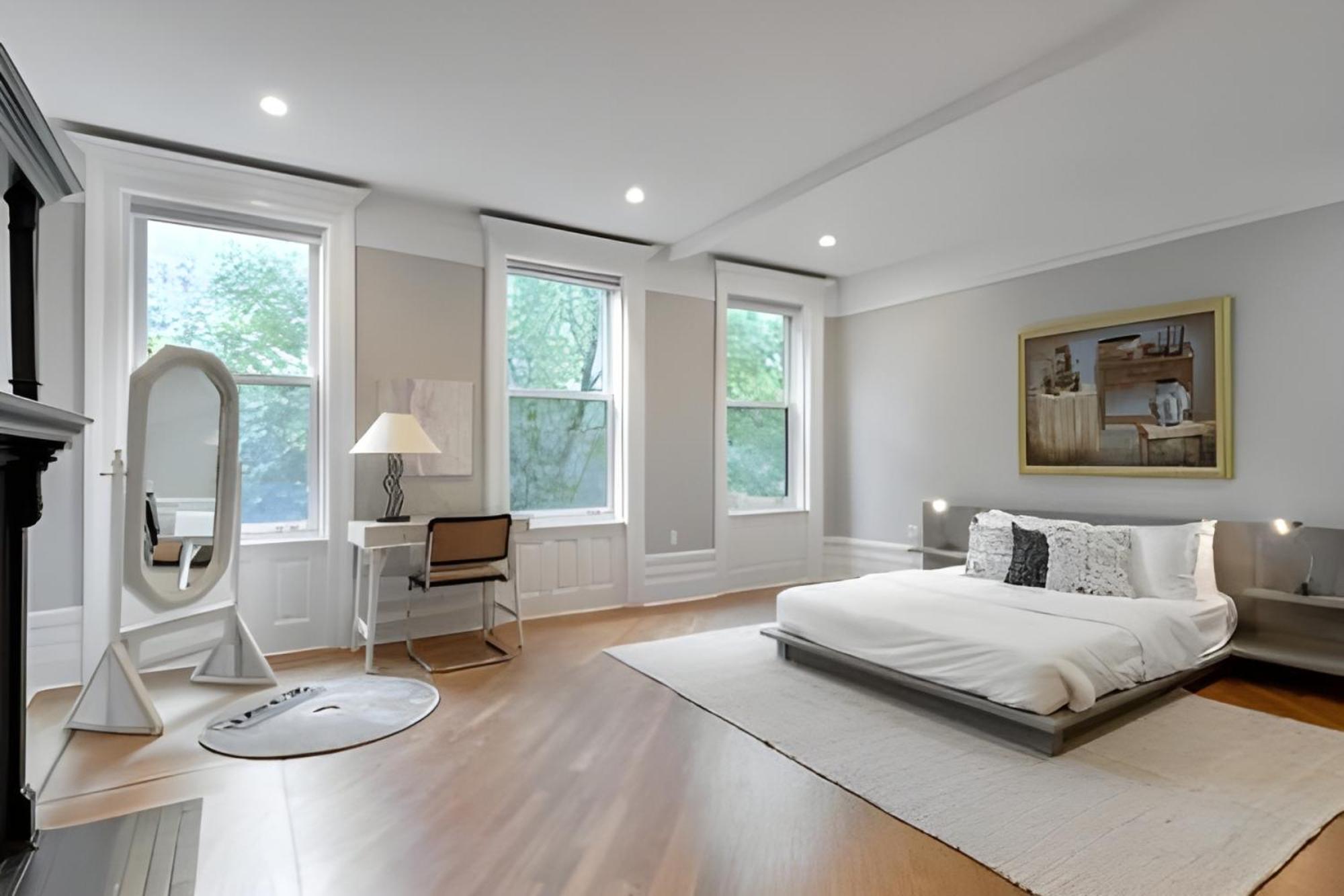 5br Townhouse Near Times Square Rooftop Patio Apartment