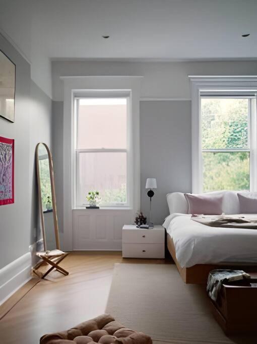 Apartment 5br Townhouse Near Times Square Rooftop Patio *