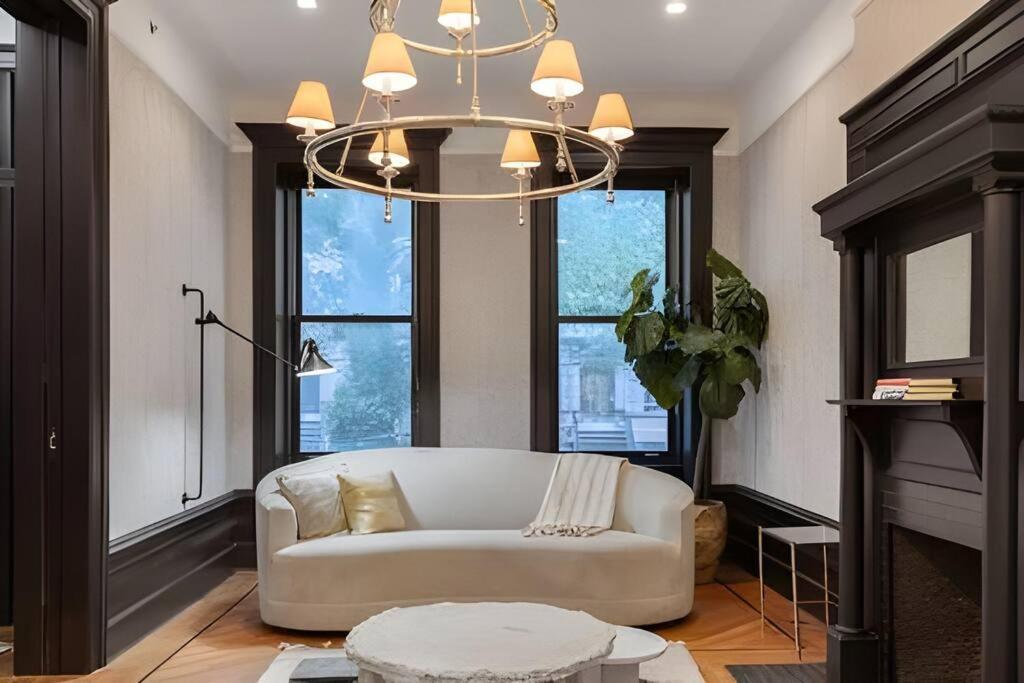 5br Townhouse Near Times Square Rooftop Patio Apartment