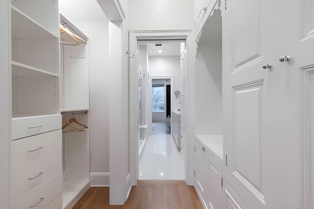 5br Townhouse Near Times Square Rooftop Patio Apartment